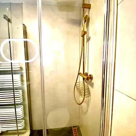 River Front Near Frankfurt-air Conditioner-private Parking Hainburg